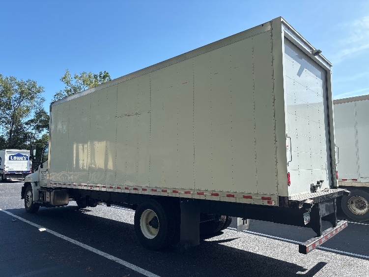 2023 Hino L6 in Fort Myers, FL — photo 6