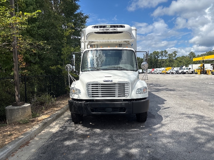 2019 Freightliner eM2 in Ladson, SC — photo 2