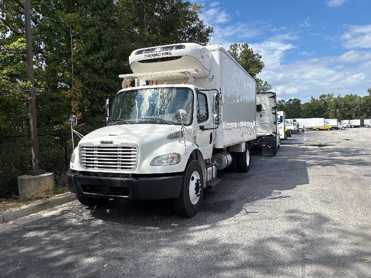 2019 Freightliner eM2 in Ladson, SC — photo 3
