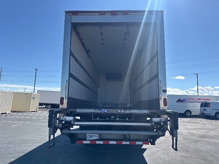 2018 Hino 268 in Aurora, CO — photo 8