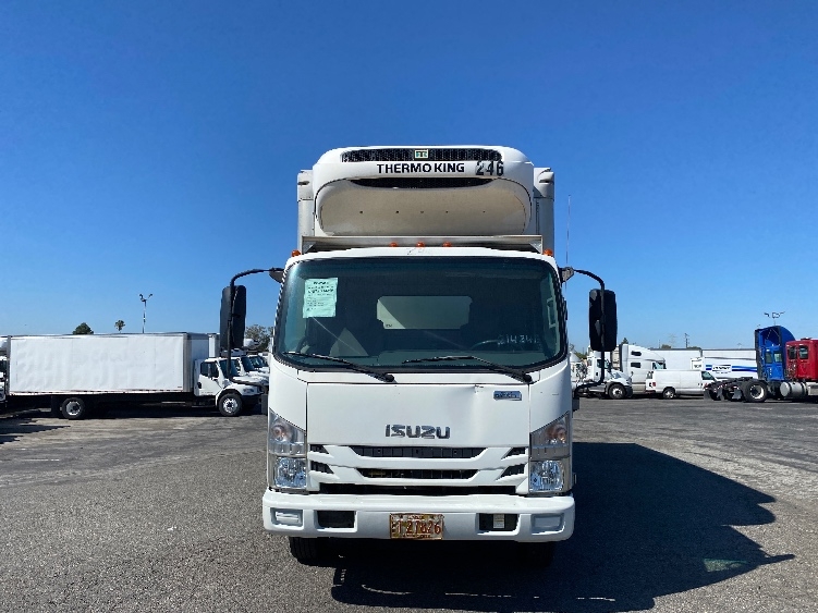 2019 Isuzu NQR in La Mirada, CA — photo 2
