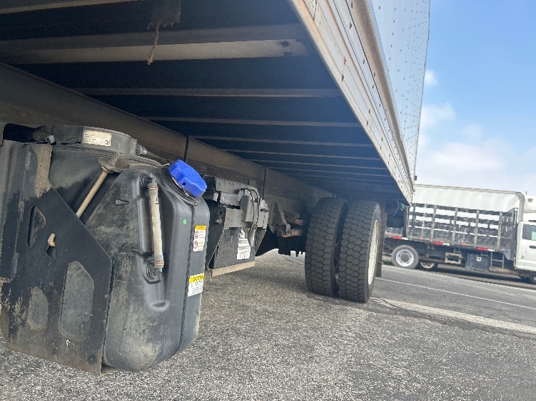 2019 Isuzu NQR in La Mirada, CA — photo 5