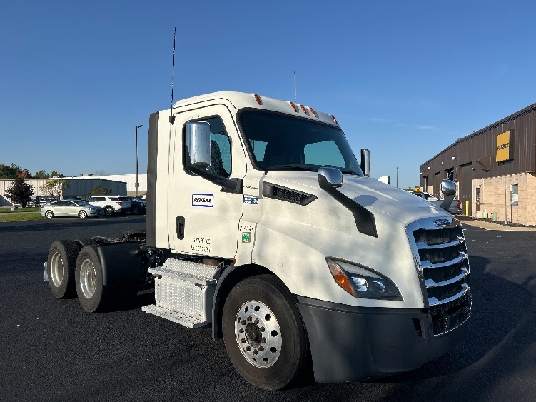 2019 Freightliner Cascadia in Holland, MI