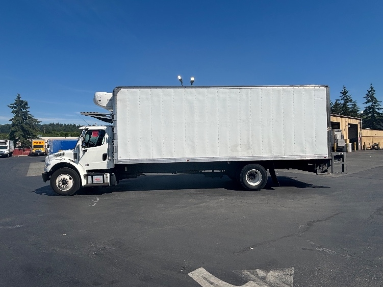 2021 Freightliner eM2 in Kent, WA — photo 4