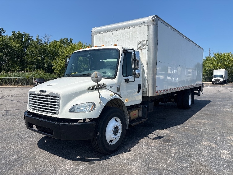 2019 Freightliner eM2 in Akron, OH — photo 3
