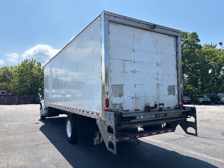 2019 Freightliner eM2 in Akron, OH — photo 6