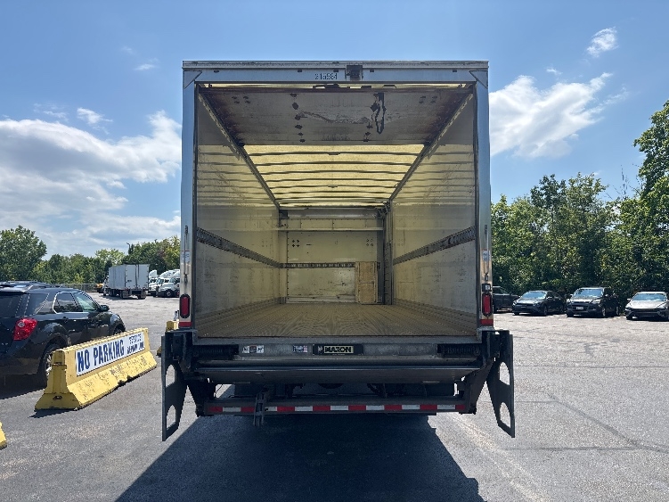 2019 Freightliner eM2 in Akron, OH — photo 8