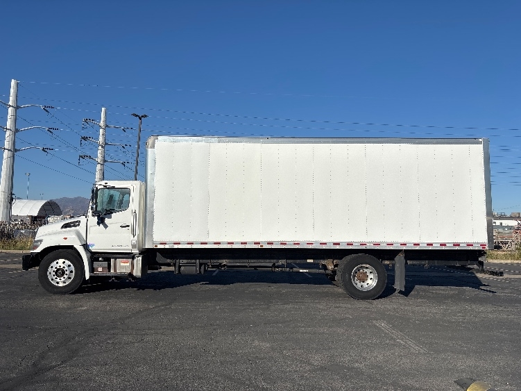 2019 Hino 268 in Salt Lake City, UT — photo 4