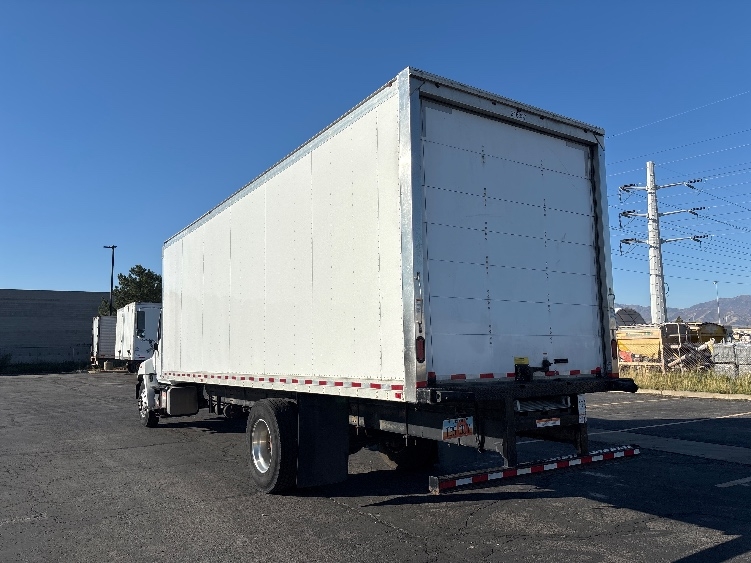 2019 Hino 268 in Salt Lake City, UT — photo 6