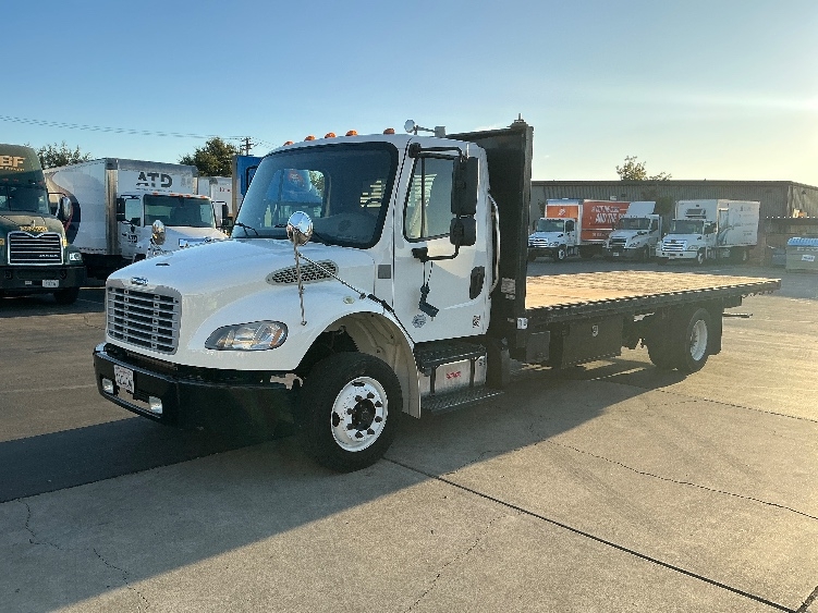 2019 Freightliner eM2 in West Sacramento, CA — photo 3
