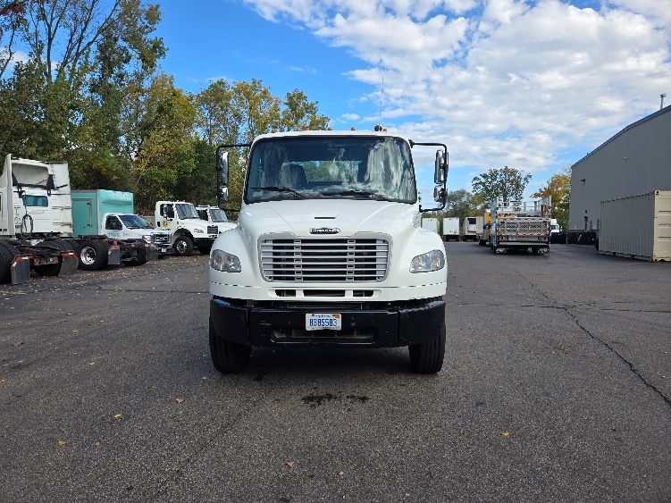 2019 Freightliner eM2 in Ypsilanti, MI — photo 2