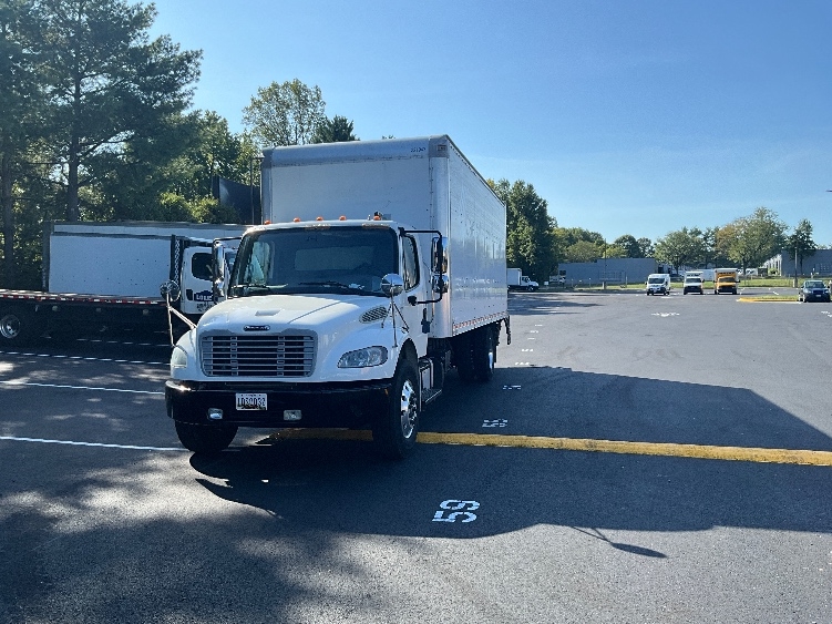 2019 Freightliner eM2 in Capitol Heights, MD — photo 3