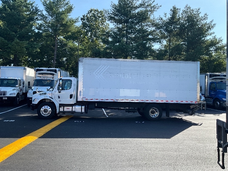2019 Freightliner eM2 in Capitol Heights, MD — photo 4