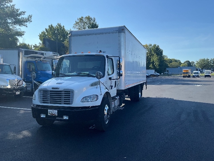 2019 Freightliner eM2 in Capitol Heights, MD — photo 3