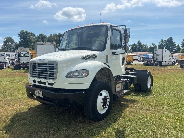 2019 Freightliner eM2 in Poplar Bluff, MO — photo 3