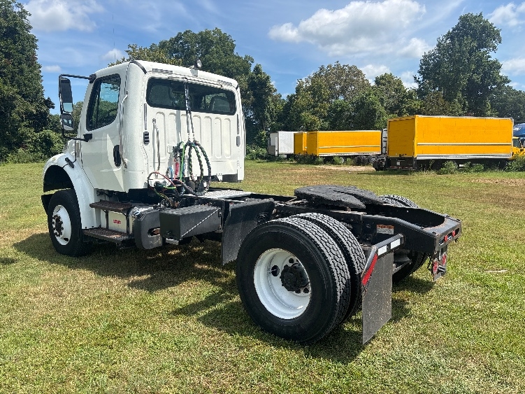 2019 Freightliner eM2 in Poplar Bluff, MO — photo 5