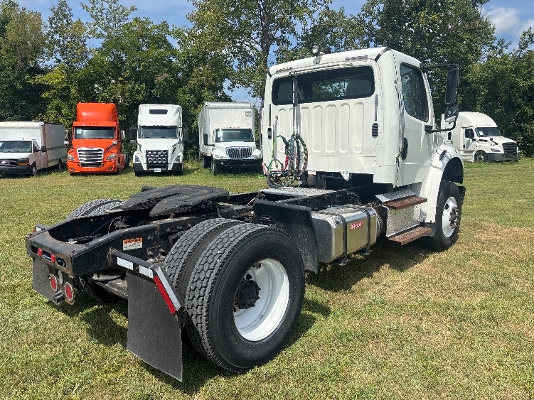 2019 Freightliner eM2 in Poplar Bluff, MO — photo 7