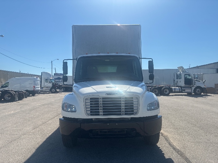 2017 Freightliner eM2 in Fort Wayne, IN — photo 2