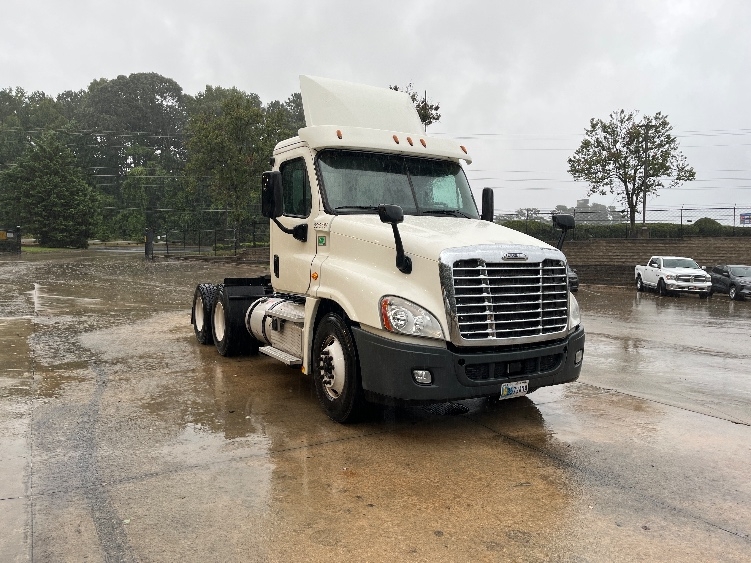 2019 Freightliner Cascadia in Forest Park, GA