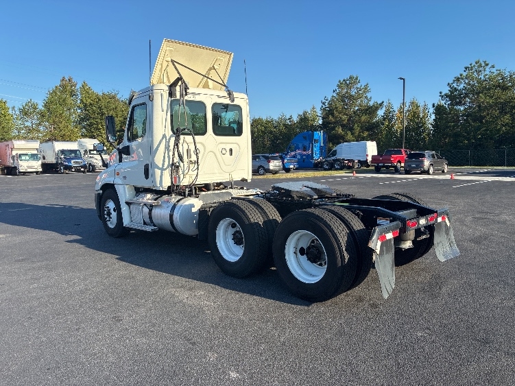 2019 Freightliner Cascadia in Concord, NC — photo 5