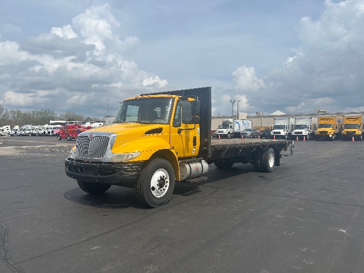 2018 International 4300 in Indianapolis, IN — photo 3