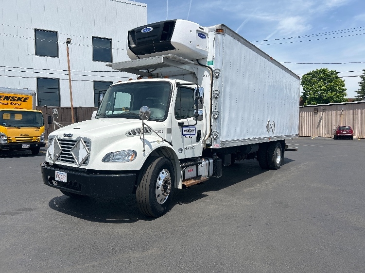 2019 Freightliner eM2 in Springfield, MA — photo 3