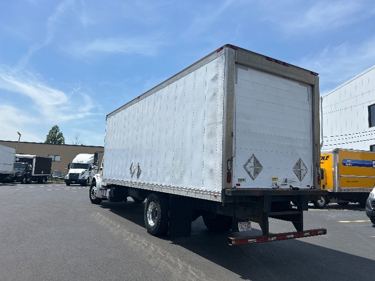 2019 Freightliner eM2 in Springfield, MA — photo 6