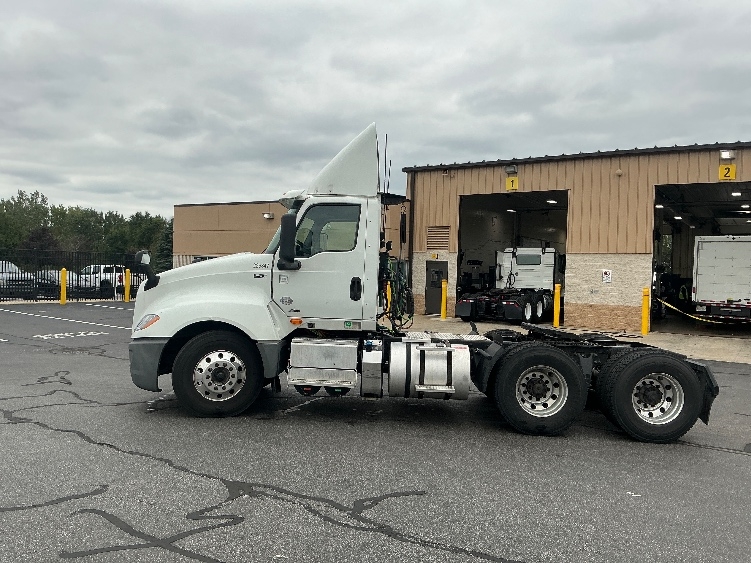 2019 International LT in South Bend, IN — photo 4