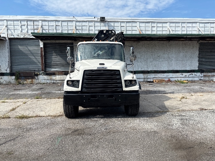 2019 Freightliner 114SD in Jamaica, NY — photo 2