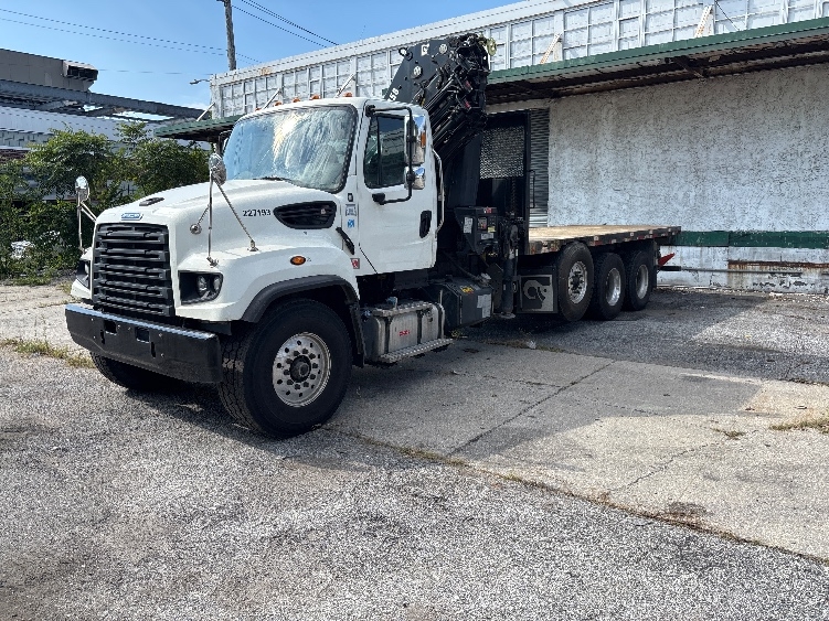 2019 Freightliner 114SD in Jamaica, NY — photo 3