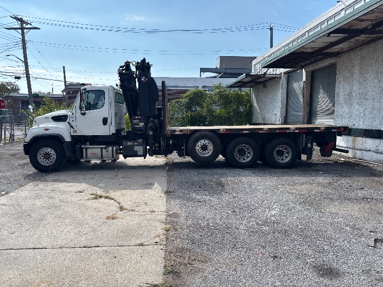 2019 Freightliner 114SD in Jamaica, NY — photo 4