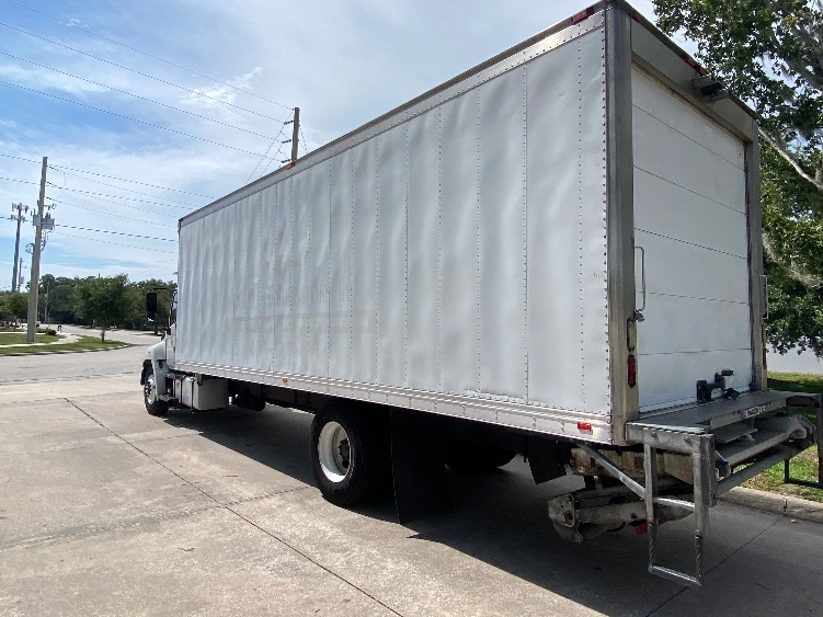 2019 Hino 268 in Orlando, FL — photo 6