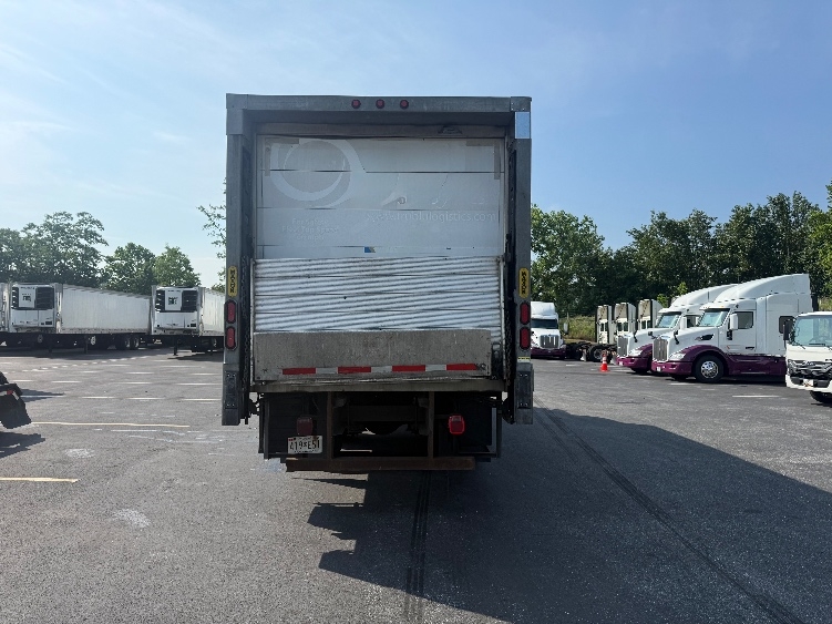 2019 Freightliner eM2 in Jessup, MD — photo 7