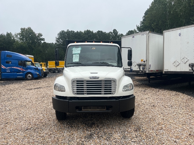 2019 Freightliner eM2 in Suwanee, GA — photo 2