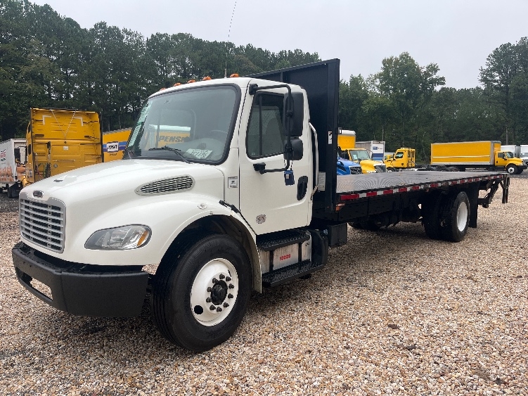 2019 Freightliner eM2 in Suwanee, GA — photo 3