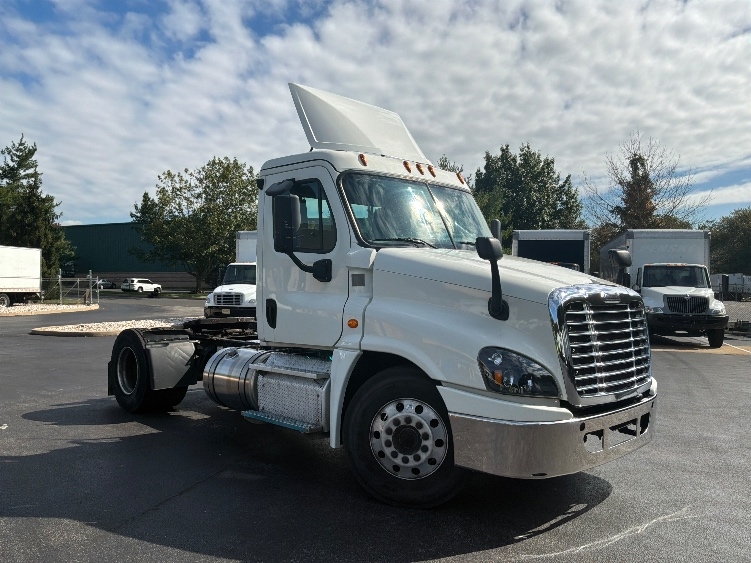 2019 Freightliner Cascadia in Burlington, NJ
