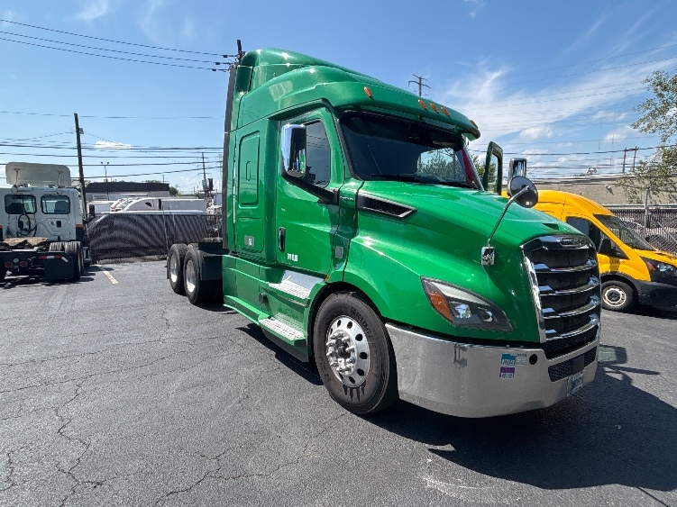 2019 Freightliner Cascadia in North Bergen, NJ