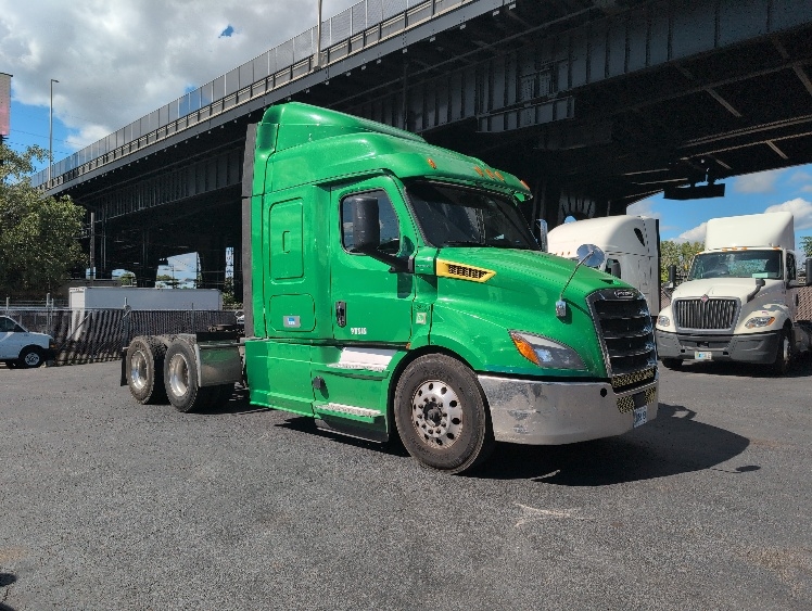 2019 Freightliner Cascadia in North Bergen, NJ