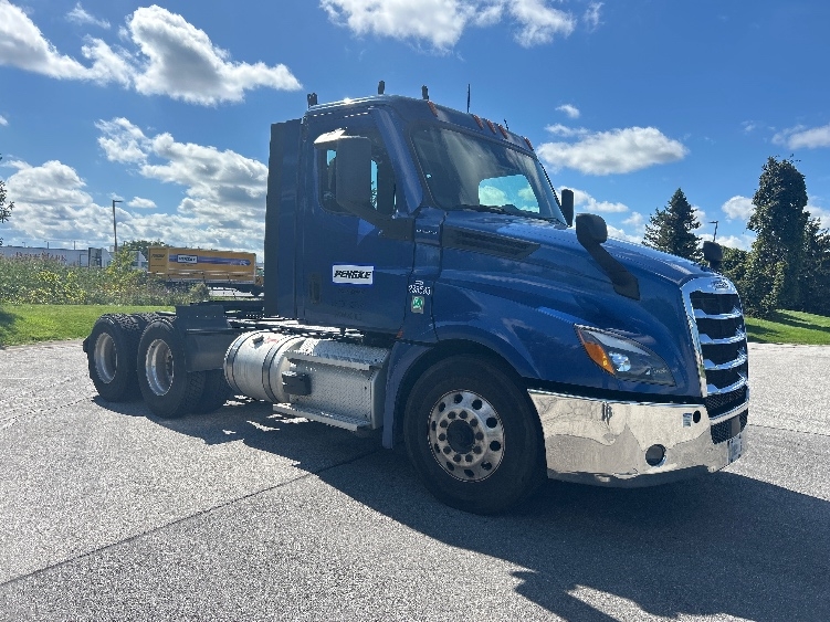 2021 Freightliner Cascadia in Reading, PA