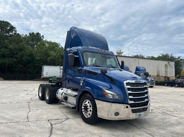 2021 Freightliner Cascadia in Ocala, FL
