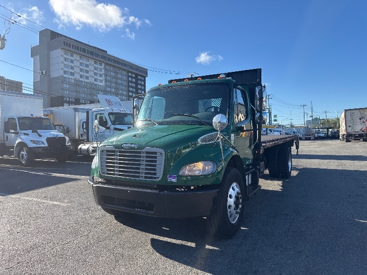 2019 Freightliner eM2 in North Bergen, NJ — photo 3