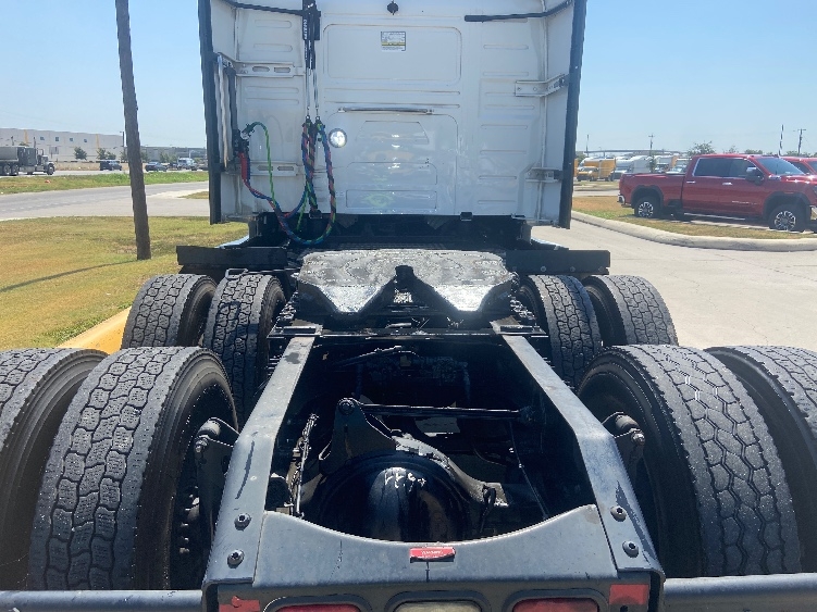 2024 Volvo VNL 760 in San Antonio, TX — photo 6