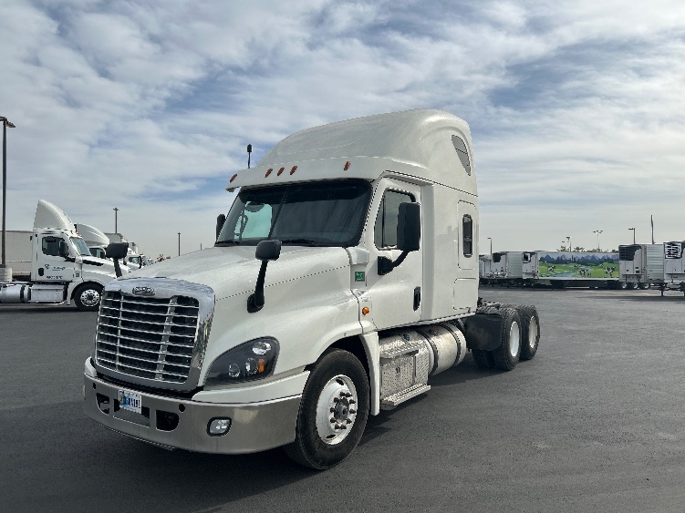 2019 Freightliner Cascadia in Pasco, WA — photo 3