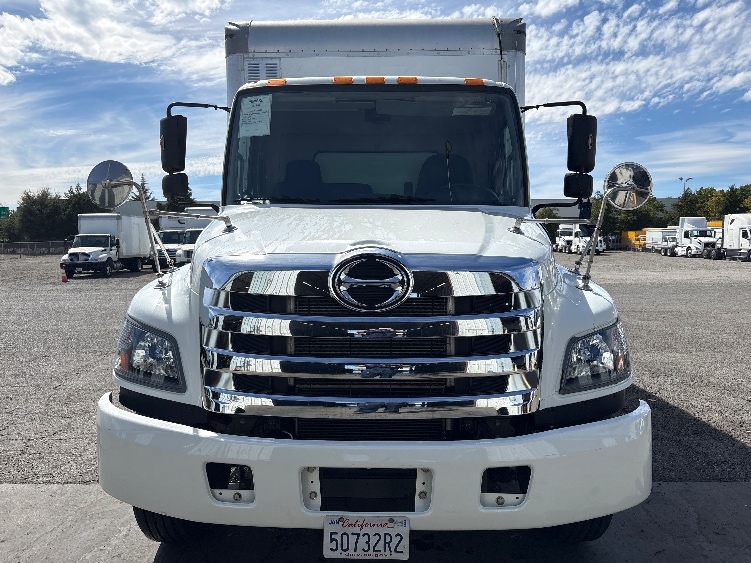 2019 Hino 338 in West Sacramento, CA — photo 2