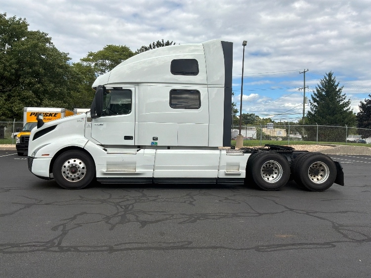 2024 Volvo in Monmouth Junction, NJ — photo 4