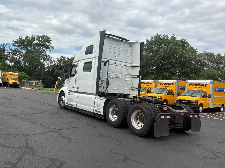 2024 Volvo in Monmouth Junction, NJ — photo 5