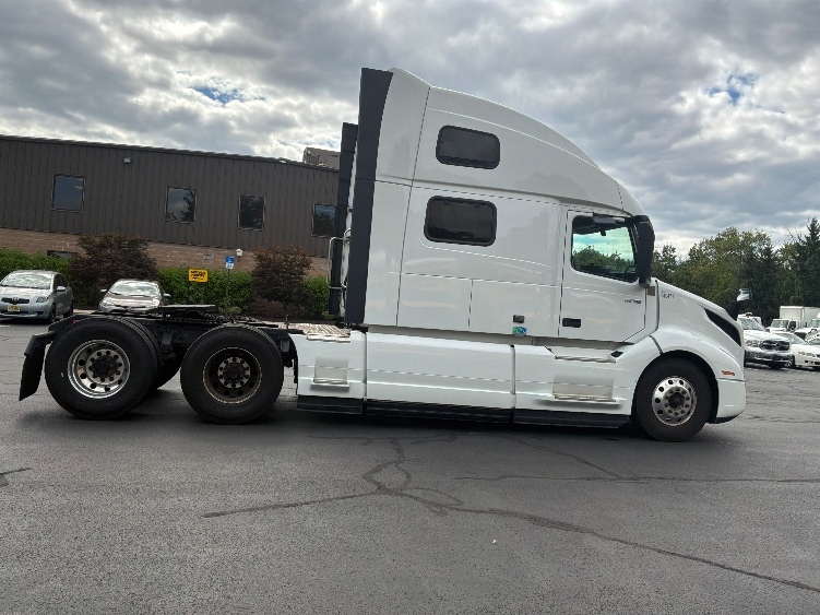 2024 Volvo in Monmouth Junction, NJ — photo 8