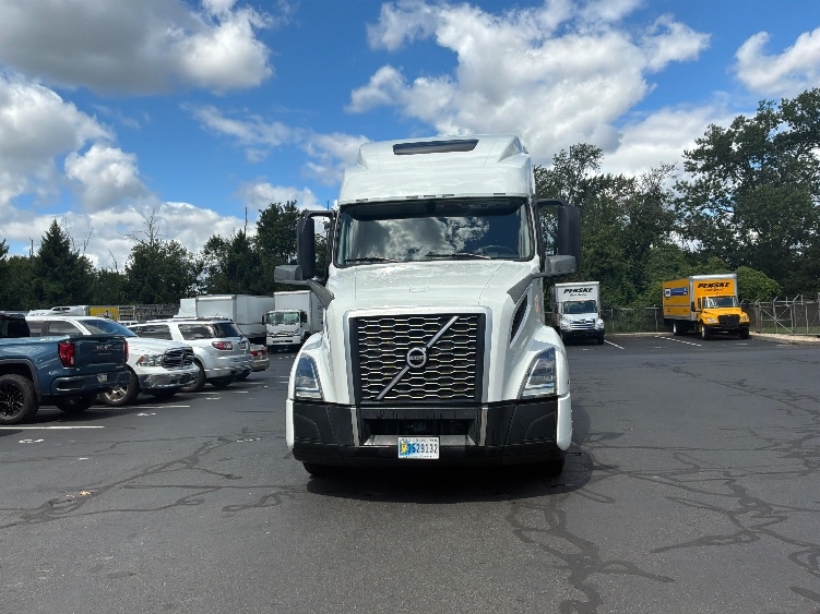 2024 Volvo in Monmouth Junction, NJ — photo 2
