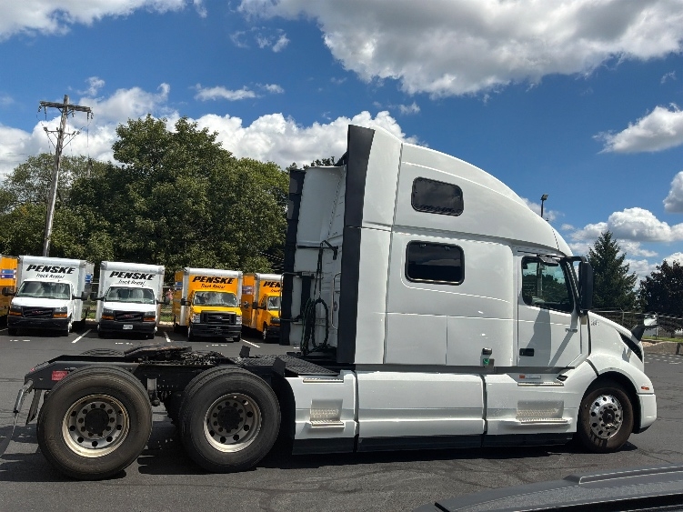 2024 Volvo in Monmouth Junction, NJ — photo 8