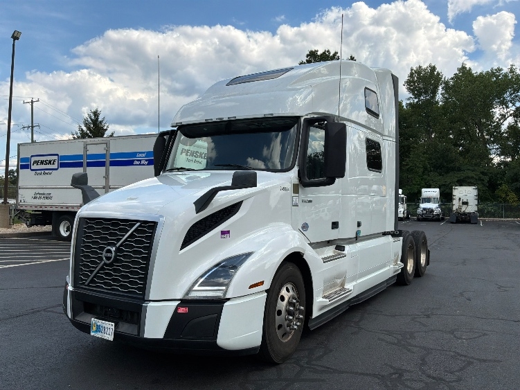 2024 Volvo in Monmouth Junction, NJ — photo 3